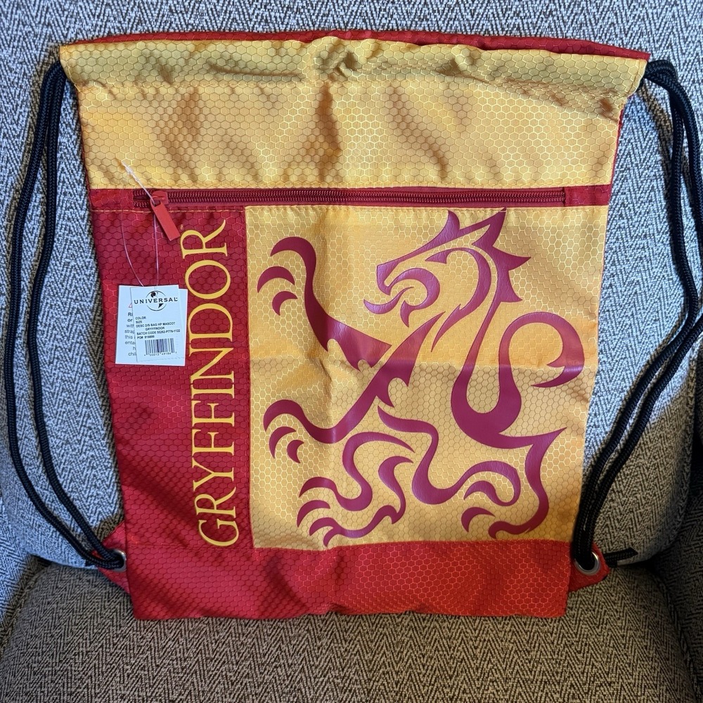 Universal Studios Harry Potter Mascot Gryfindor Drawstring Backpack Bag NWT